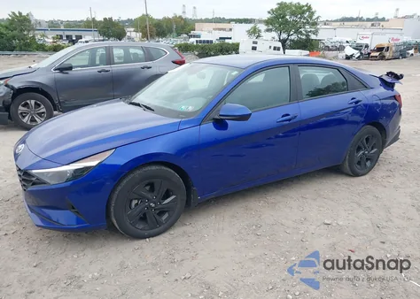 2023 Hyundai Elantra Hybrid Blue z USA, uszkodzony, nr VIN KMHLM4AJ4PU086380